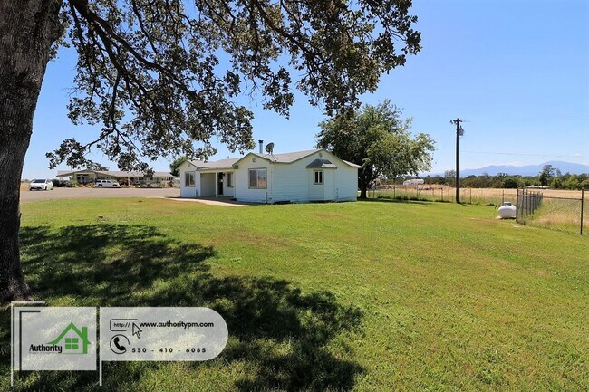 Building Photo - 21627 7 Lakes Rd