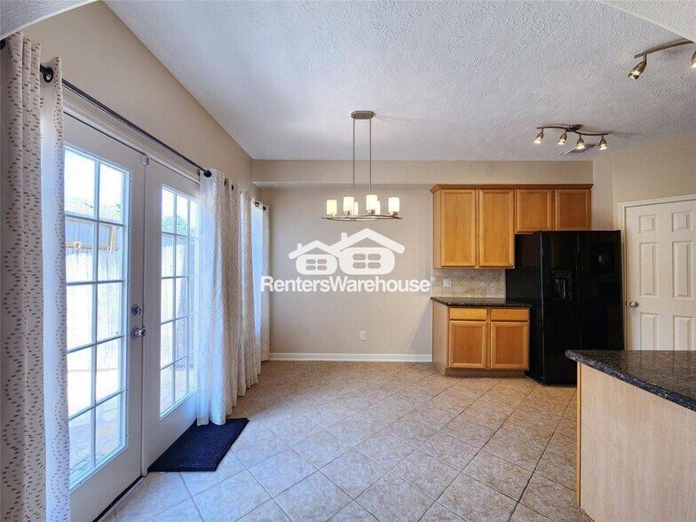 Building Photo - 1408 S Friendswood Dr