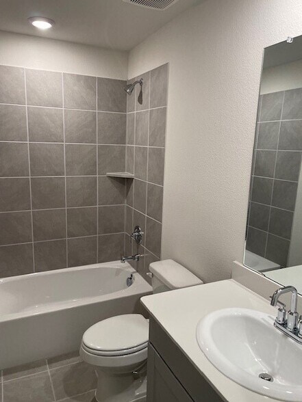 Building Photo - 3116 Kingsgarden Rd