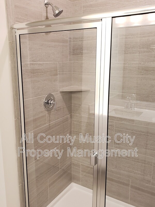 Building Photo - 1608 Espy Aly