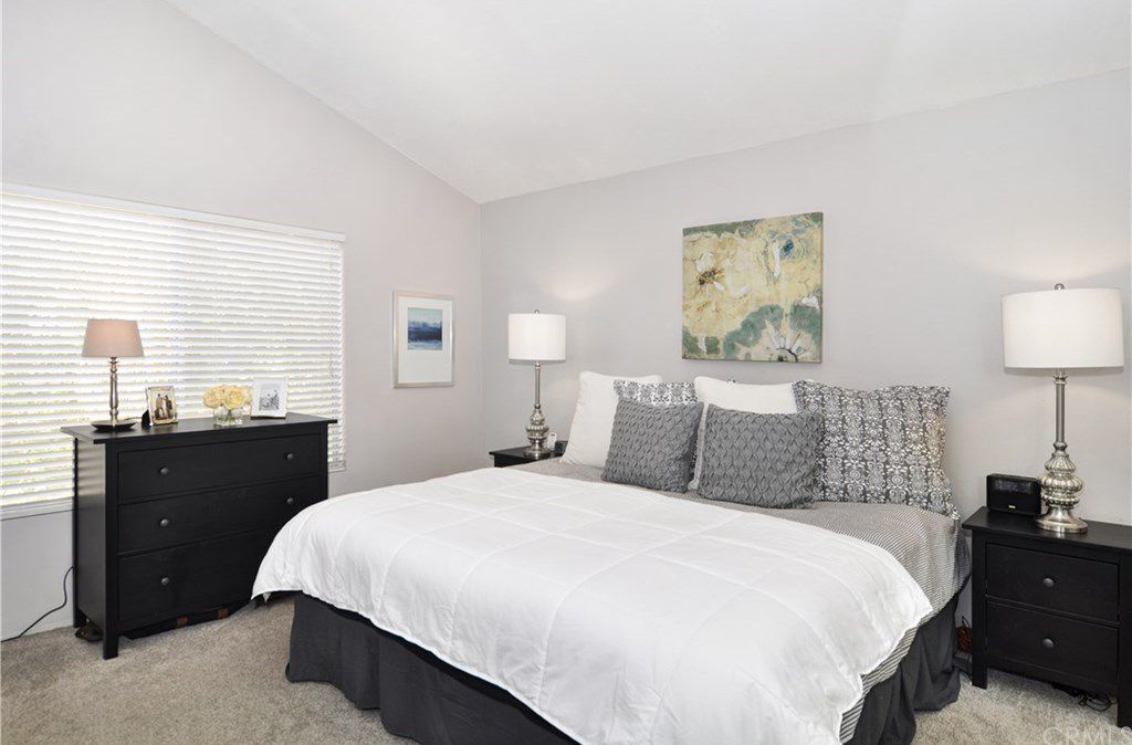 Building Photo - 1270 Cabrillo Park Dr