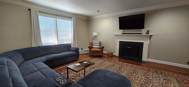 Building Photo - 289 Ashbrook Dr