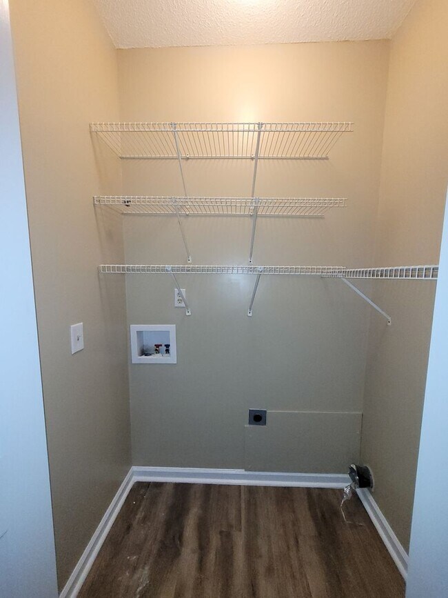 Building Photo - 70 GA-98