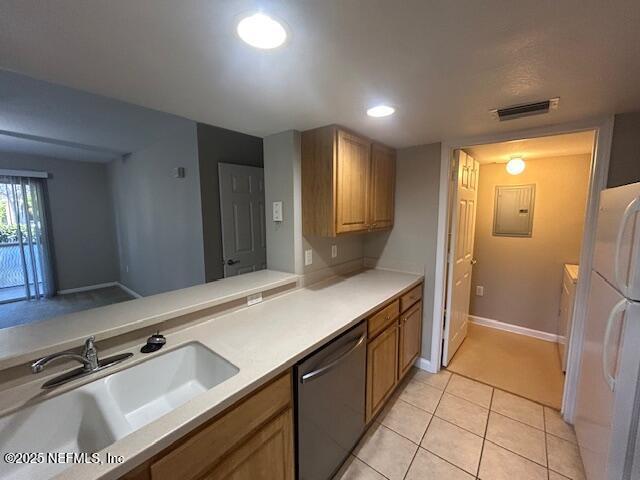 Building Photo - 570 Busch Dr