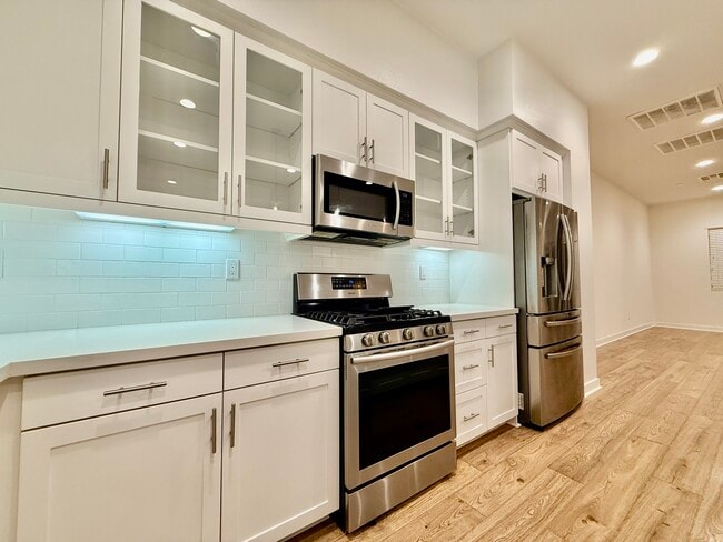 Building Photo - 8315 N Peyton Way