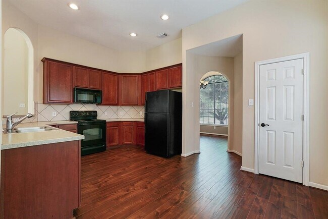 Building Photo - 7211 Emerald Run Ln