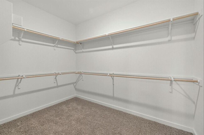 Building Photo - 2309 Magnolia Hl Dr