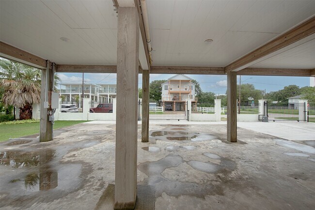 Building Photo - 501 2nd St