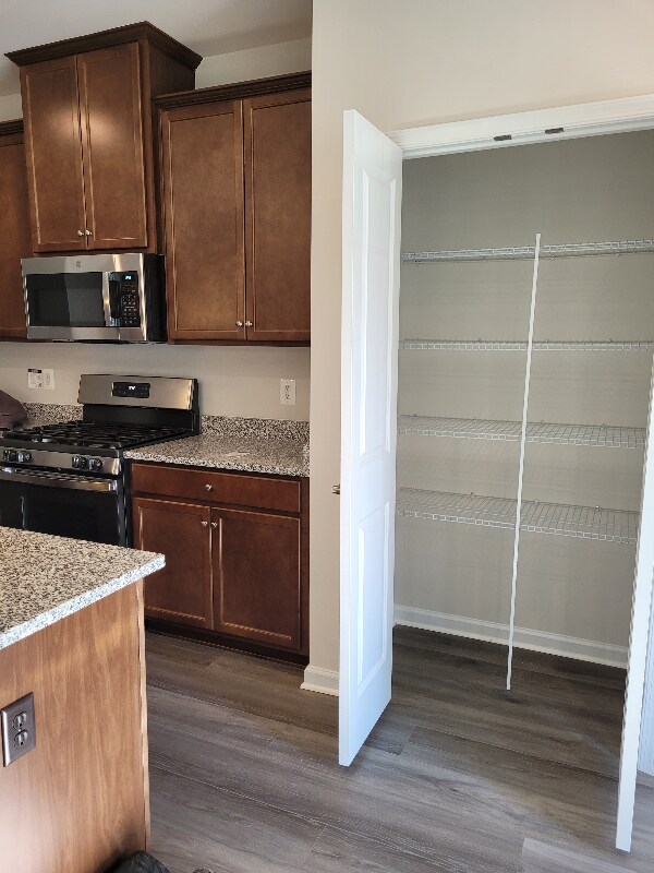 Building Photo - 4019 Holcomb Wy