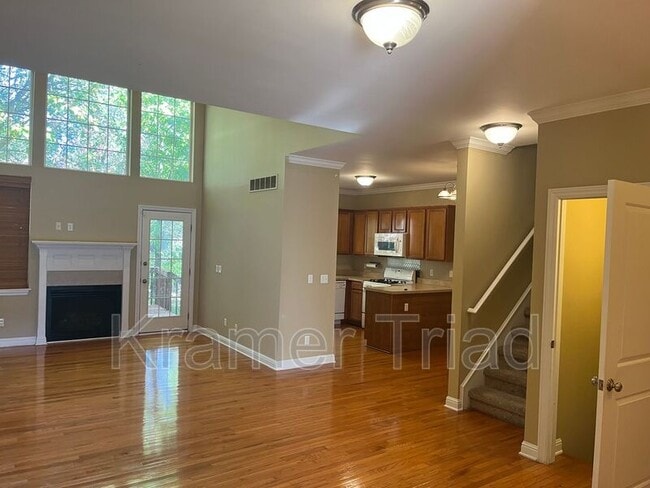 Building Photo - 41472 Glade Rd