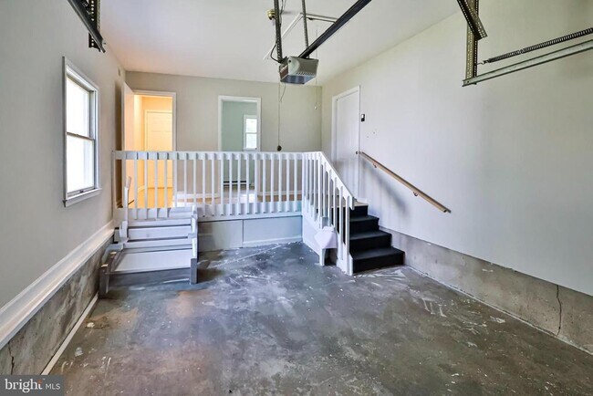 Building Photo - 13929 Green Mountain Dr