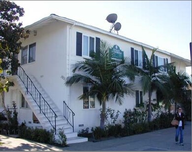 Building Photo - 10878 Venice / 3801 Girard