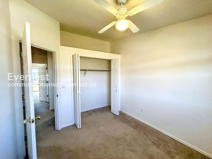 Building Photo - 3939 Smoke Tree Dr