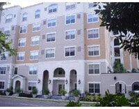 Building Photo - 202 E South St