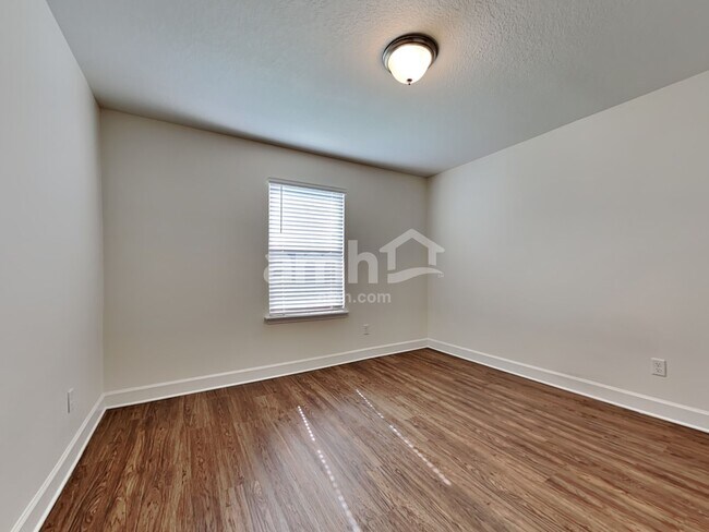 Building Photo - 8547 Highfield Ave