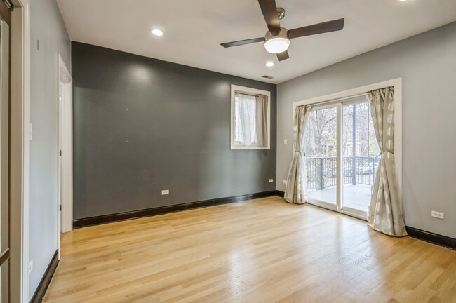 Building Photo - 2135 W Adams St