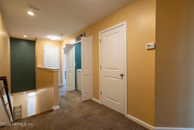 Building Photo - 9439 High Meadow Ln