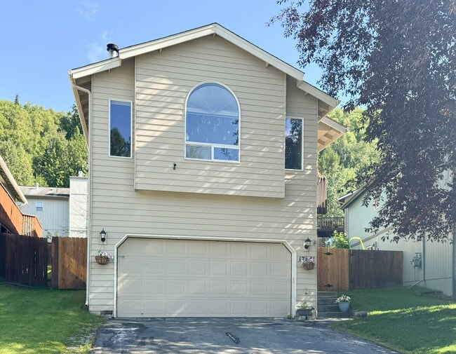 Building Photo - 17841 Beaujolais Dr