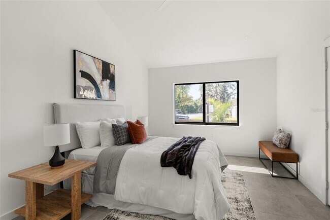 Building Photo - 870 Carver St