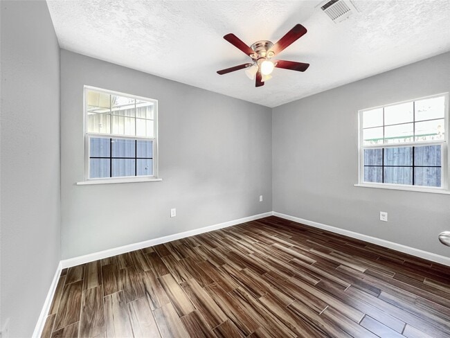 Building Photo - 6347 Limestone St