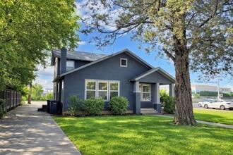 Building Photo - 5637 Birchman Ave