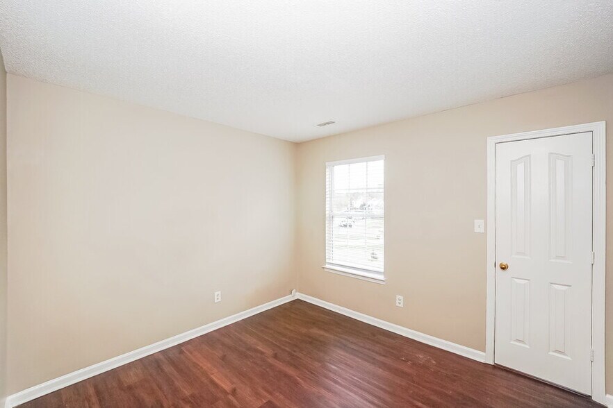 Building Photo - 11352 Red Finch Ln