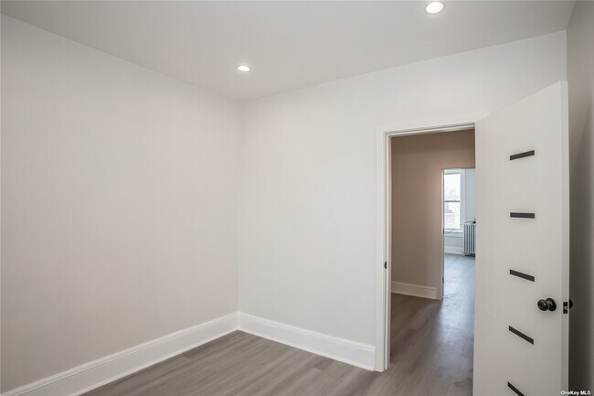 Building Photo - 67-17 Myrtle Ave