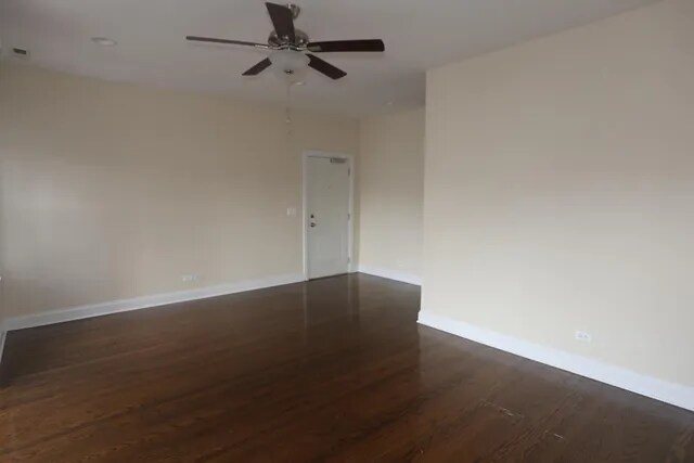 Building Photo - 3710 N Wilton Ave