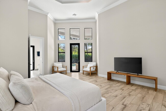 Building Photo - 2600 NW 69th St