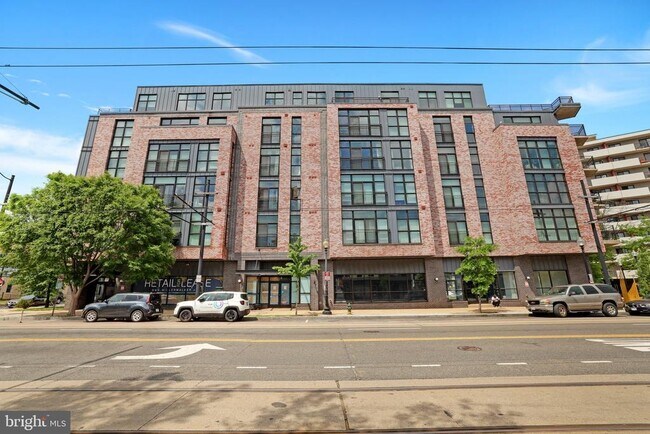 Building Photo - 1402 H St NE