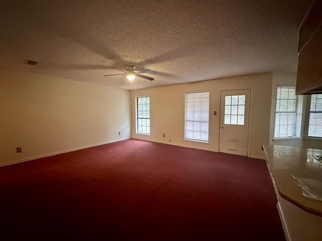 Building Photo - 928 Verone Terrace