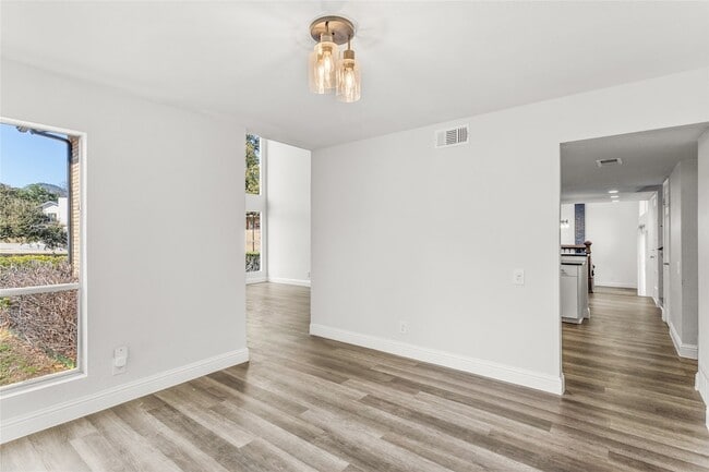 Building Photo - 3210 Coronado St