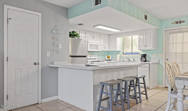 Building Photo - 218 White Sandy Dr