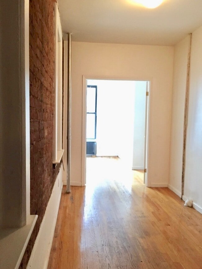 ST MARKS PLACE 101 St Marks Pl New York NY 10009 Apartment Finder