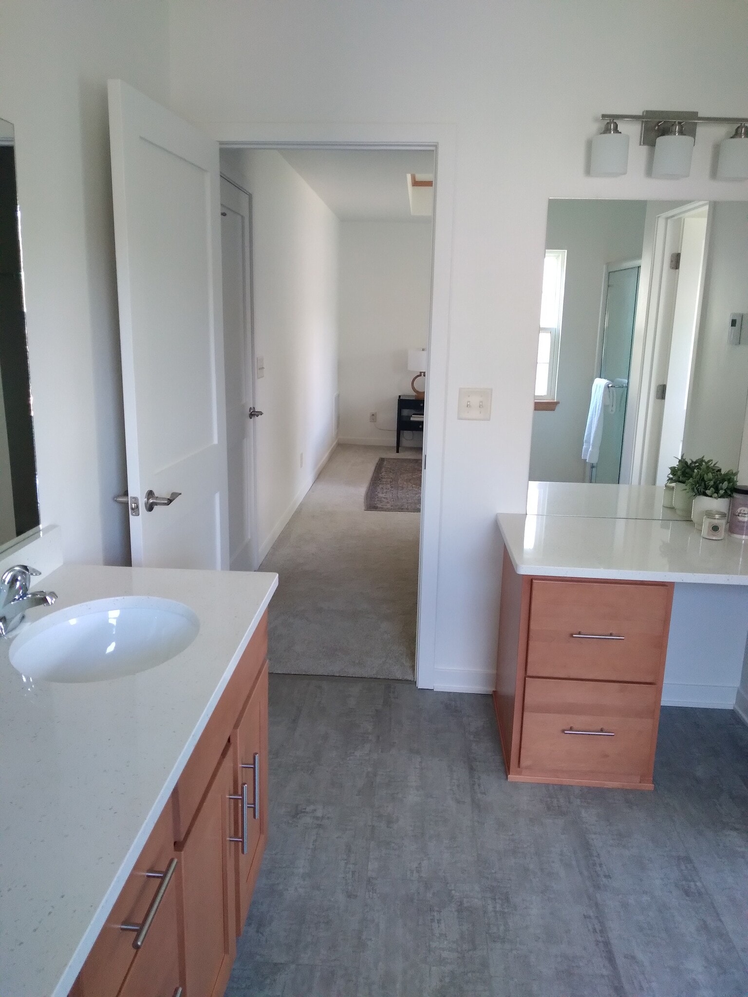 Building Photo - 2725 Pond Dr