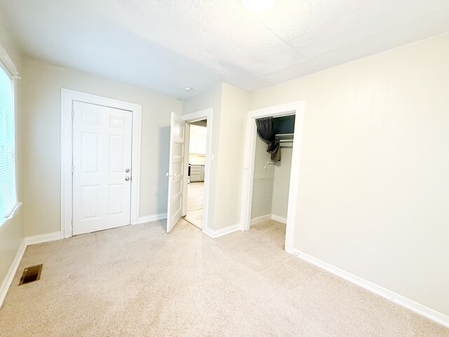 Building Photo - 1907 E 18th St