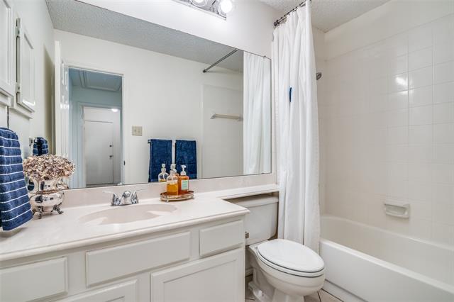 Building Photo - 3637 Longbow Ln