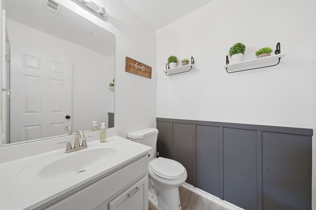 Building Photo - 3914 Bear Oak Path