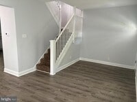 Building Photo - 306 Linden Ave