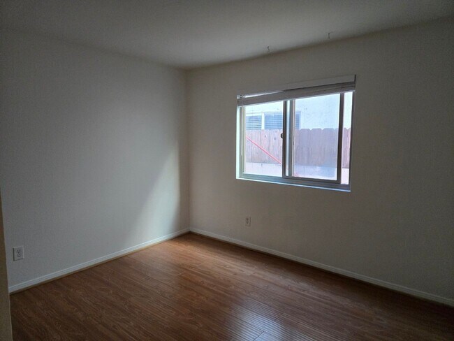 Building Photo - 4485 Alabama St