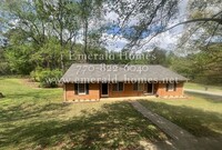 Building Photo - Beautiful 2 bedroom 2 bathroom ranch duple...