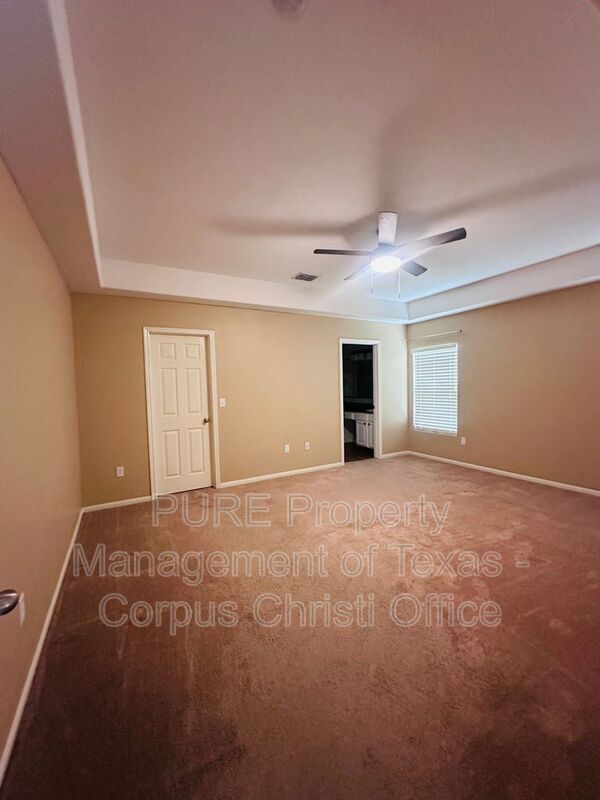 Building Photo - 6017 Tapestry Dr