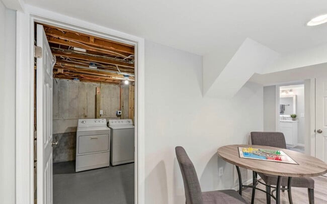 Laundry Room - 2921 Johnson Rd