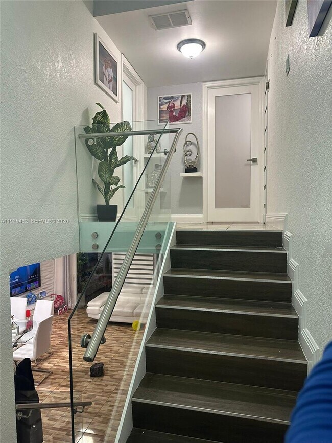 Building Photo - 13854 SW 67th Terrace