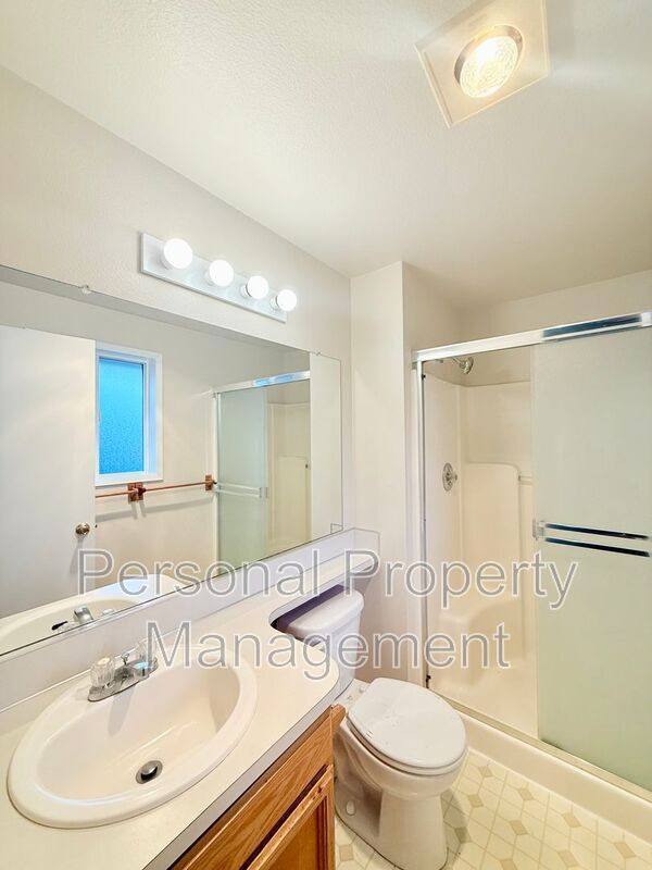 Building Photo - 17022 NE 21st St