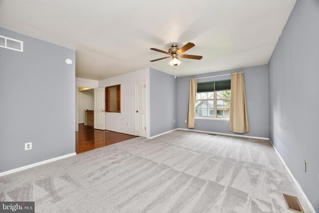 Building Photo - 1014 Foxmeadow Dr