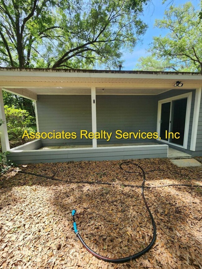Building Photo - 4703 NW 35th St