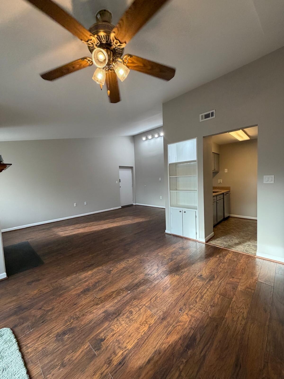 Building Photo - 1111 Castle Harbour Way