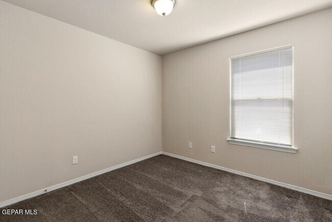 Building Photo - 3721 Loma Jacinto