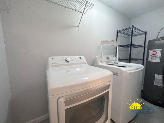 Building Photo - Beautiful 3 Bedroom Home in Fort Walton Beach!